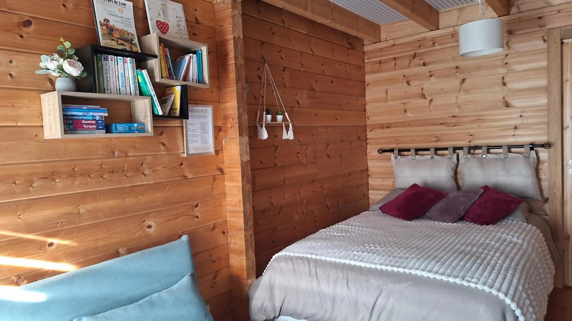 Ambiance Bois & Charme - Proche Lyon Apartment Saint-Genis-les-Ollieres